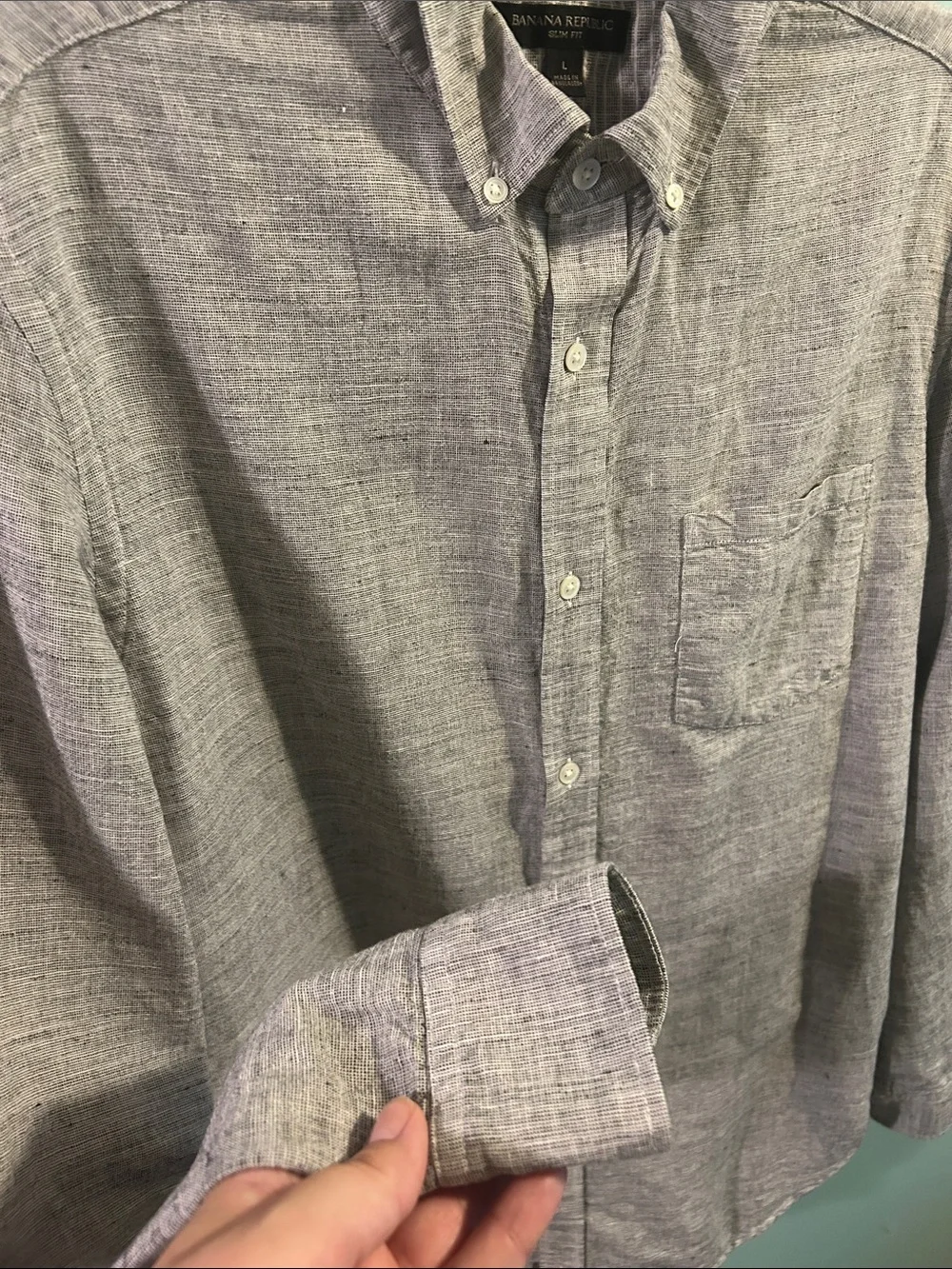 Banana Republic Men's Heather Gray Button-Down Shirt